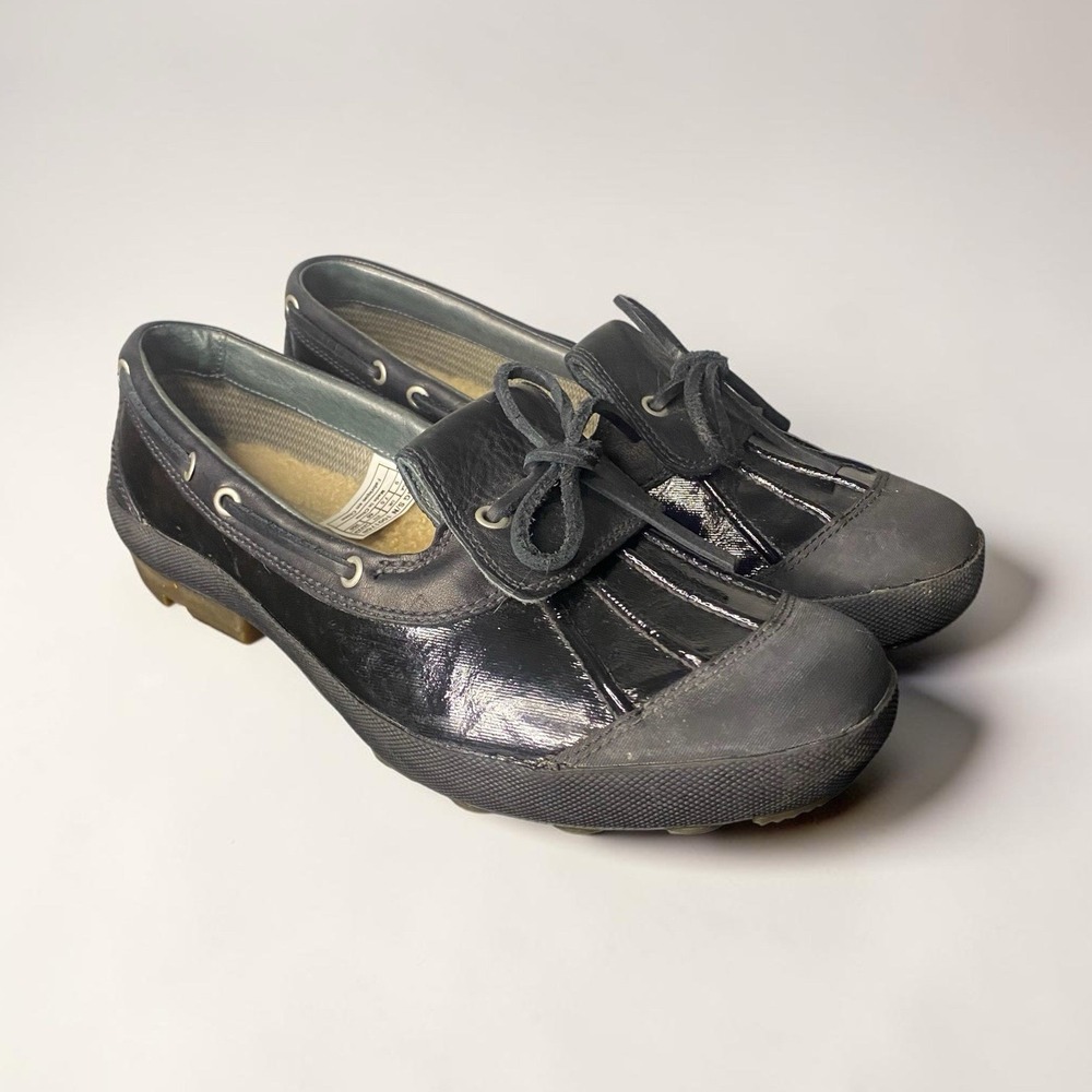 UGG Women's Black Leather Boat Shoes Lace Up Wool Lined Size 9 (EU 40)